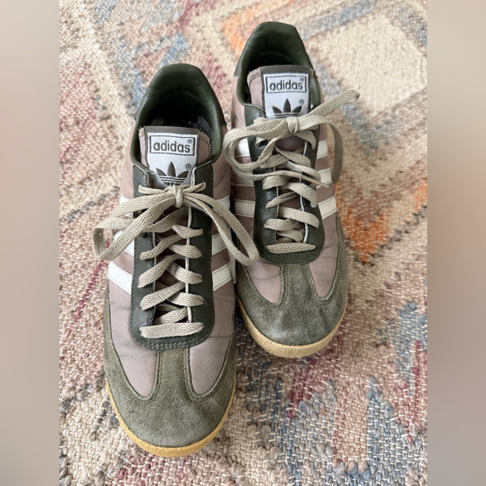 Vintage Adidas Dragon
